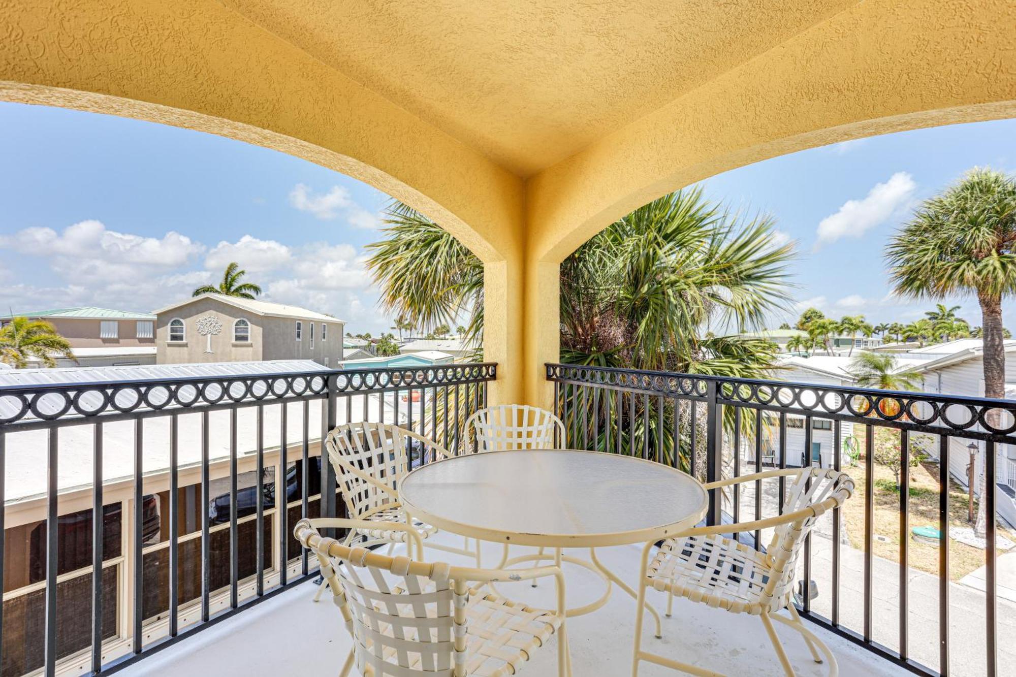 Jensen Beach Home With Bbq Grill Walk To Beach! Εξωτερικό φωτογραφία